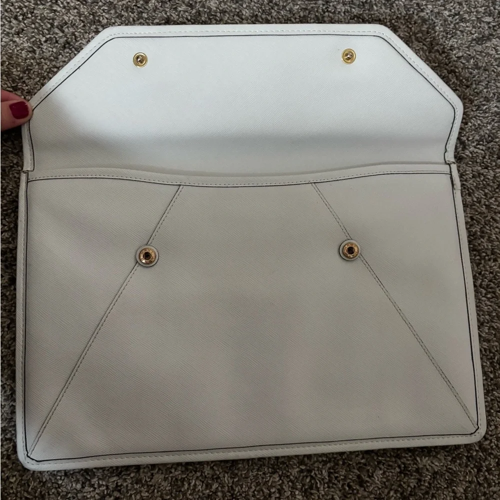 Michael Kors Elegant White Tablet Sleeve